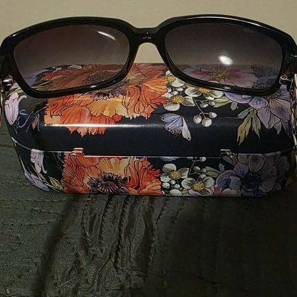 Brighton Halo Sunglasses - Picture 13 of 16